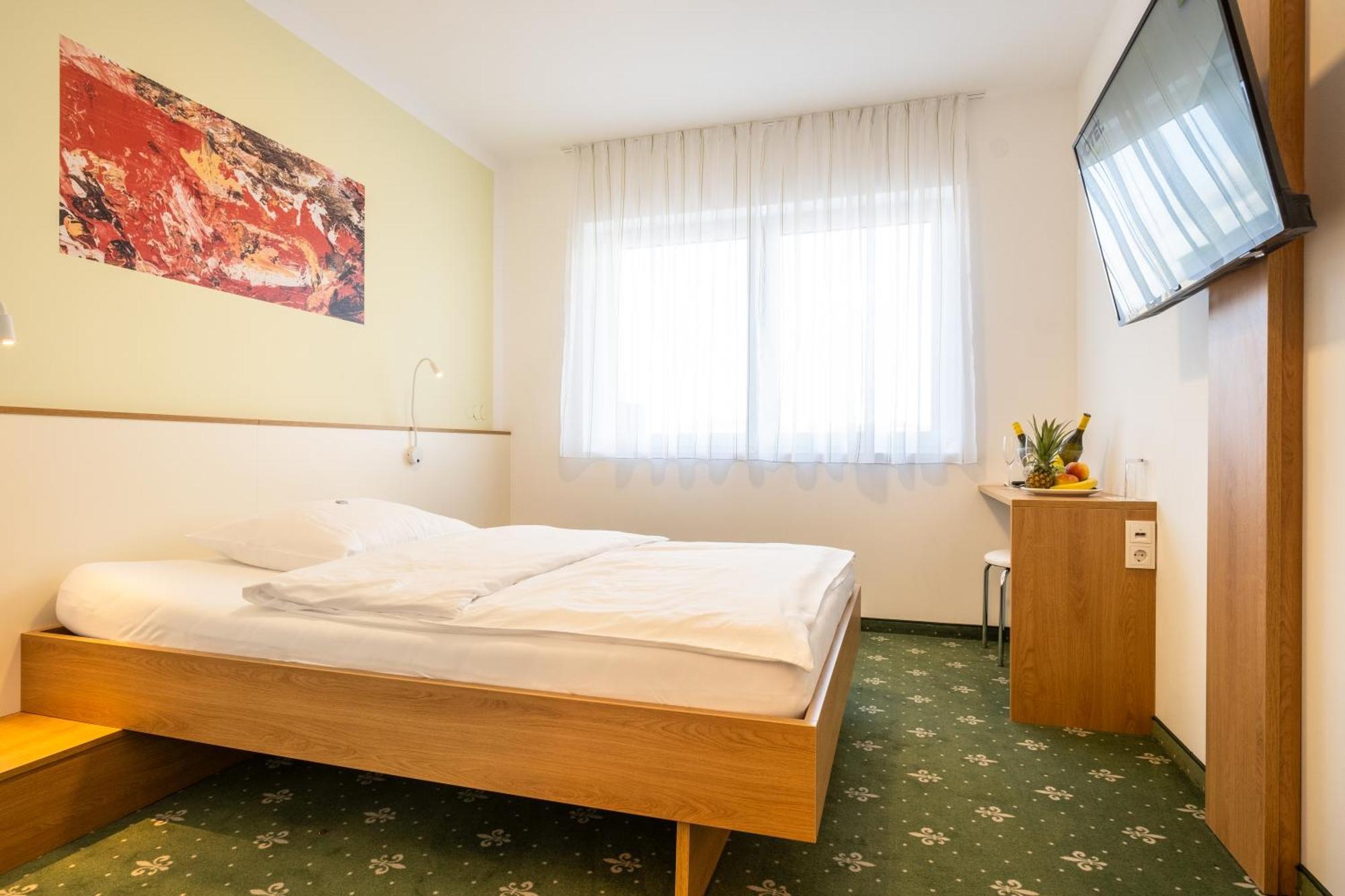 Hotel B3 Gmbh Mauthausen Exteriör bild